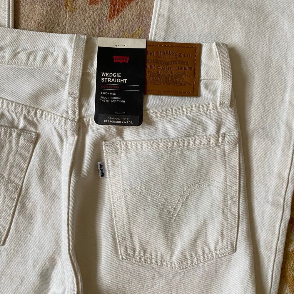 LEVI'S Wedgie Straight Fit Women's Jeans (Size: 24x28) NWT - Picture 13 of 14